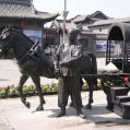 榆次老城铜车马实景雕塑